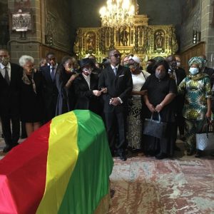 Funérailles de l’ancien président congolais, Pascal Lissouba. Une messe a été donnée en son honneur, ce lundi 31 août 2020, dans la basilique cathédrale Saint Jean-Baptiste de Perpignan, en France. Florence Morice/RFI