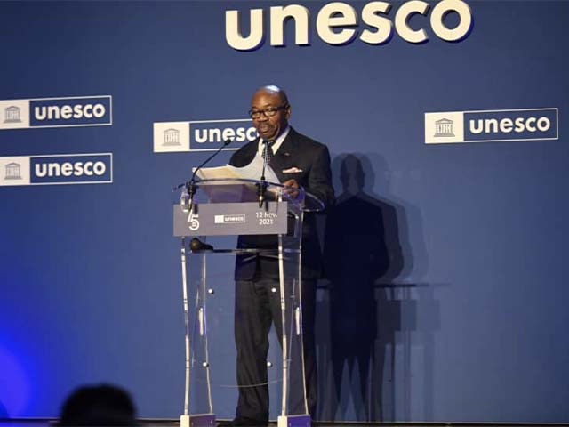 Ali Bongo s’exprimant à la tribune de l’Unesco. © Com présidentielle
